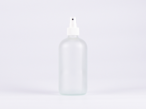 Glasflasche säuremattiert, 500ml, mit Zerstäuber weiss